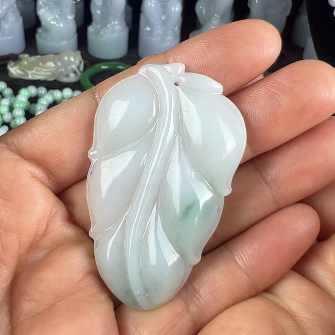 田***进翡翠未镶嵌项圈天然翡翠叶子