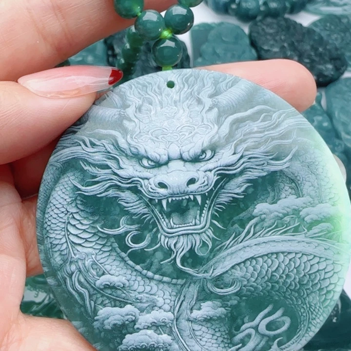翡翠未镶嵌颈饰多样性发货天然A货翡翠