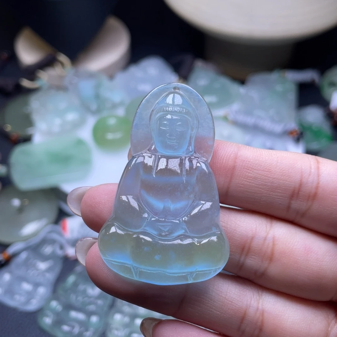 颈饰未镶嵌翡翠