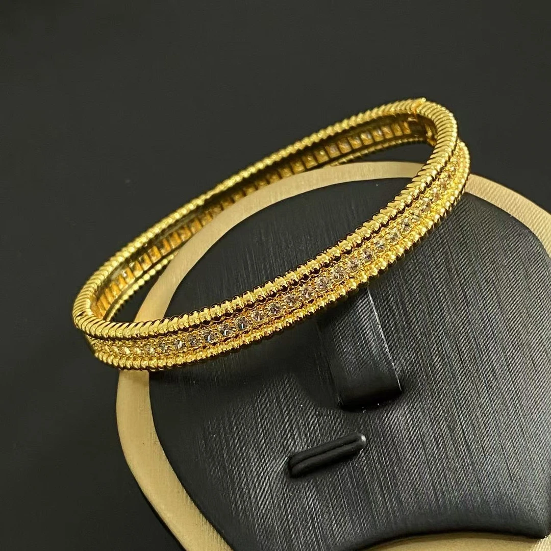 【南非定制】经典高级轻奢大气百搭手镯Wd282515