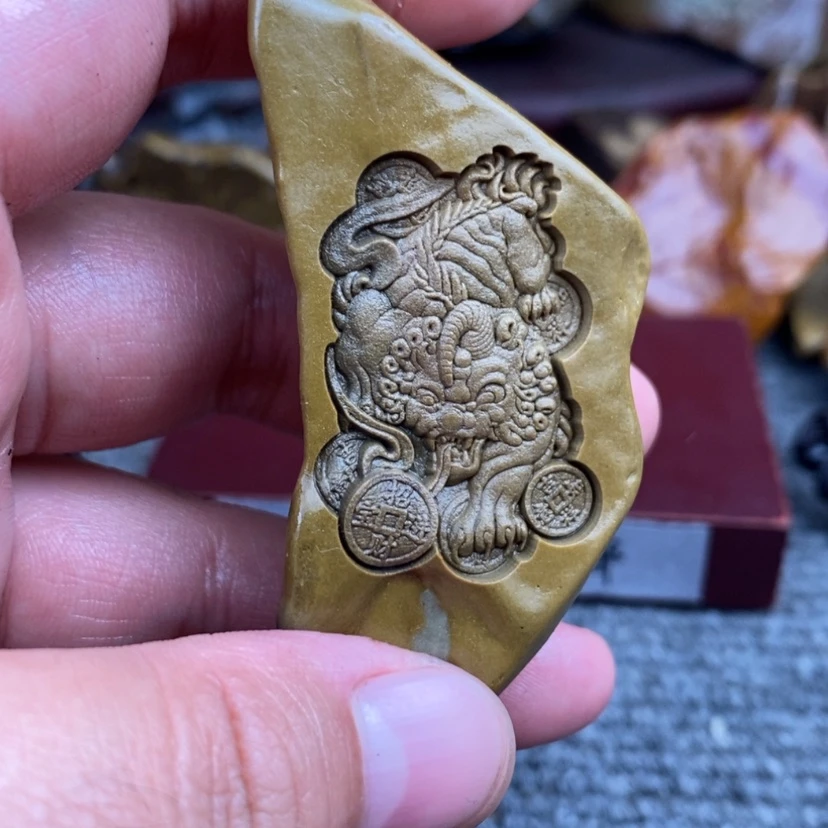 【闪购商品】原石雕刻手把件