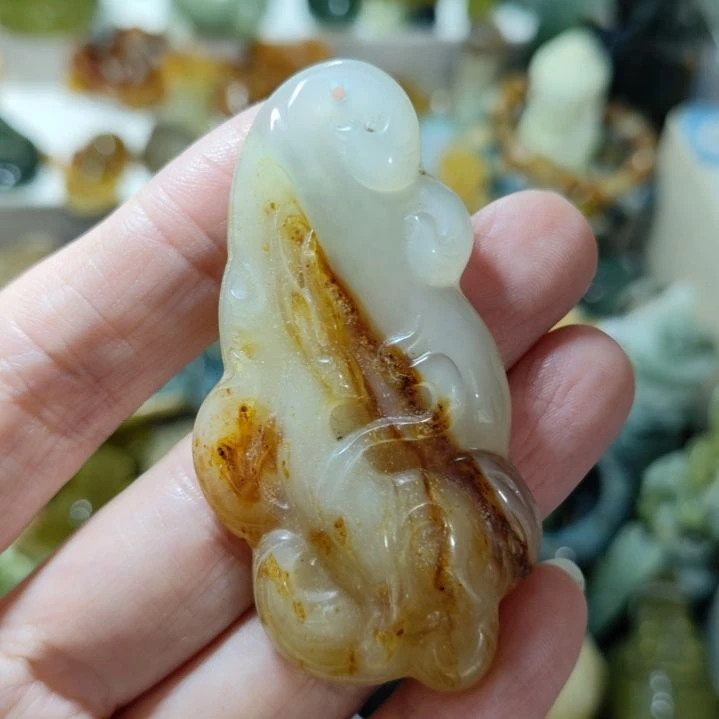 岫玉未镶嵌挂坠款式