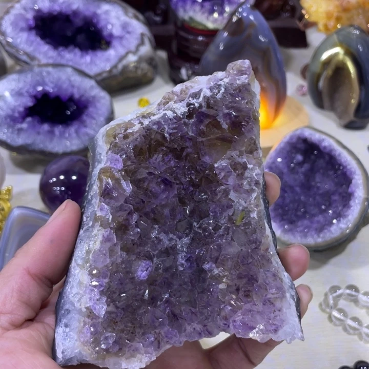 紫晶水晶摆件未镶嵌