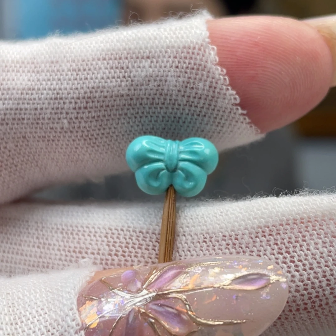 绿松石未镶嵌挂件