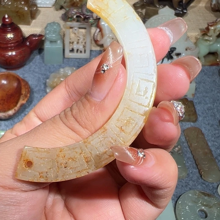 未镶嵌和田玉挂件