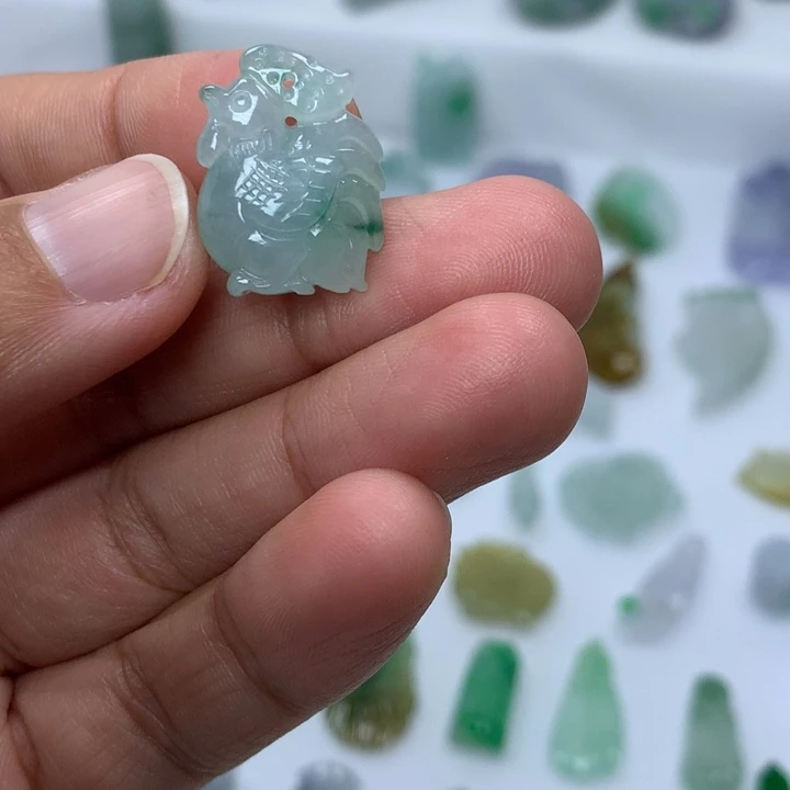 翡翠未镶嵌吊坠(不含链)