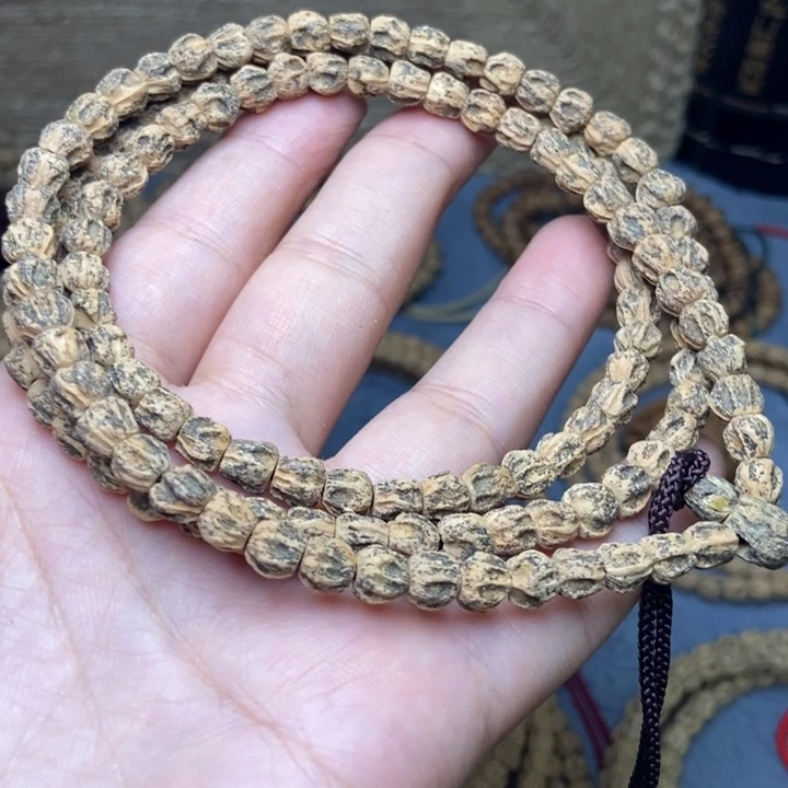 【闪购商品】吊坠柏香籽/百香籽