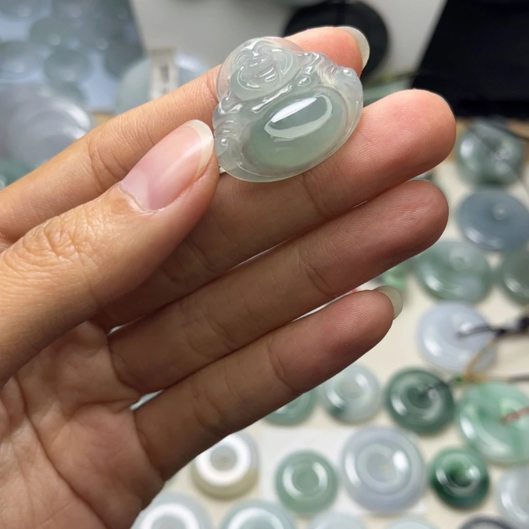 大***子翡翠未镶嵌颈饰天然翡翠Ａ货