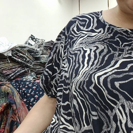 背心2x白线条连衣裙