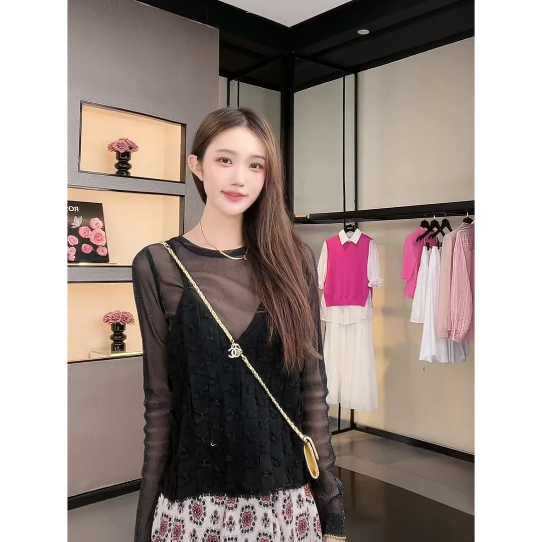 GIRDEAR/哥弟夏季时髦气质设计感百搭INS风韩系v领吊带1300161