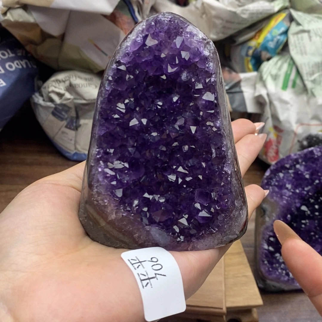 乌拉圭未镶嵌紫晶