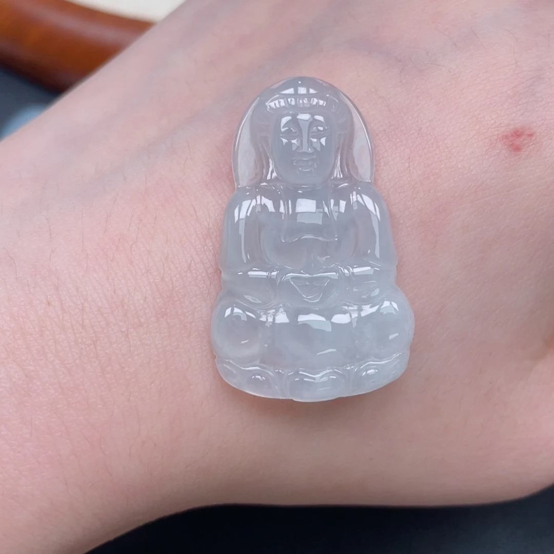 翡翠未镶嵌颈饰观音