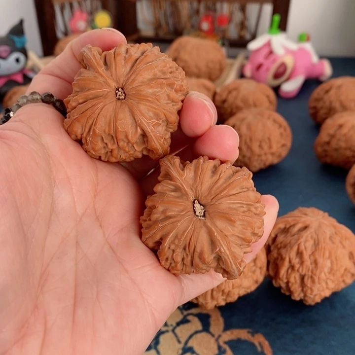 文玩核桃把件兹**极山地磨42