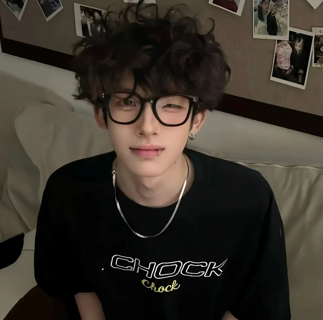 D25.尊嘟帅！当季新品！a家重工刺绣休闲短袖！赶紧薅！默认微瑕！