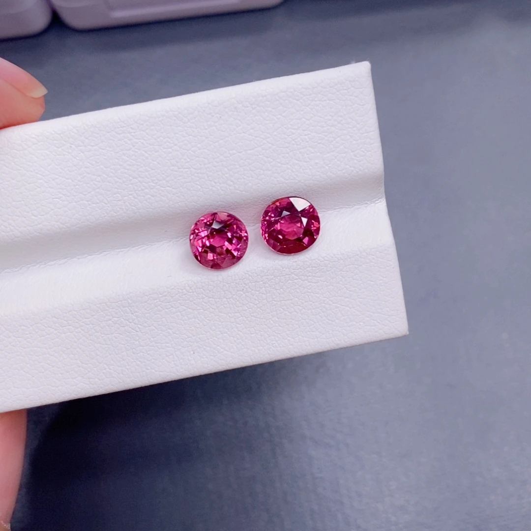 未镶嵌裸石碧玺2.55克拉