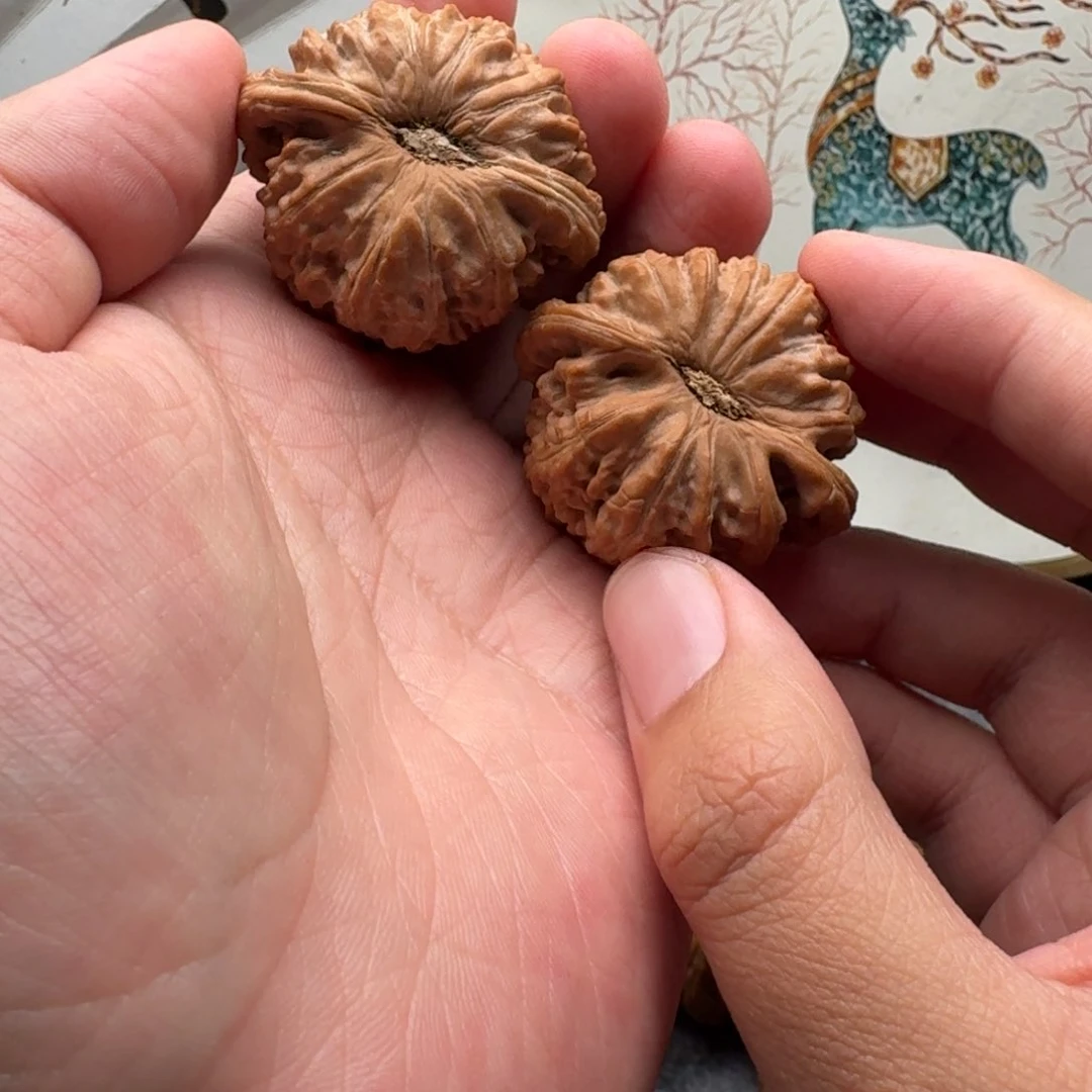 文玩核桃吊坠S****o41白狮子