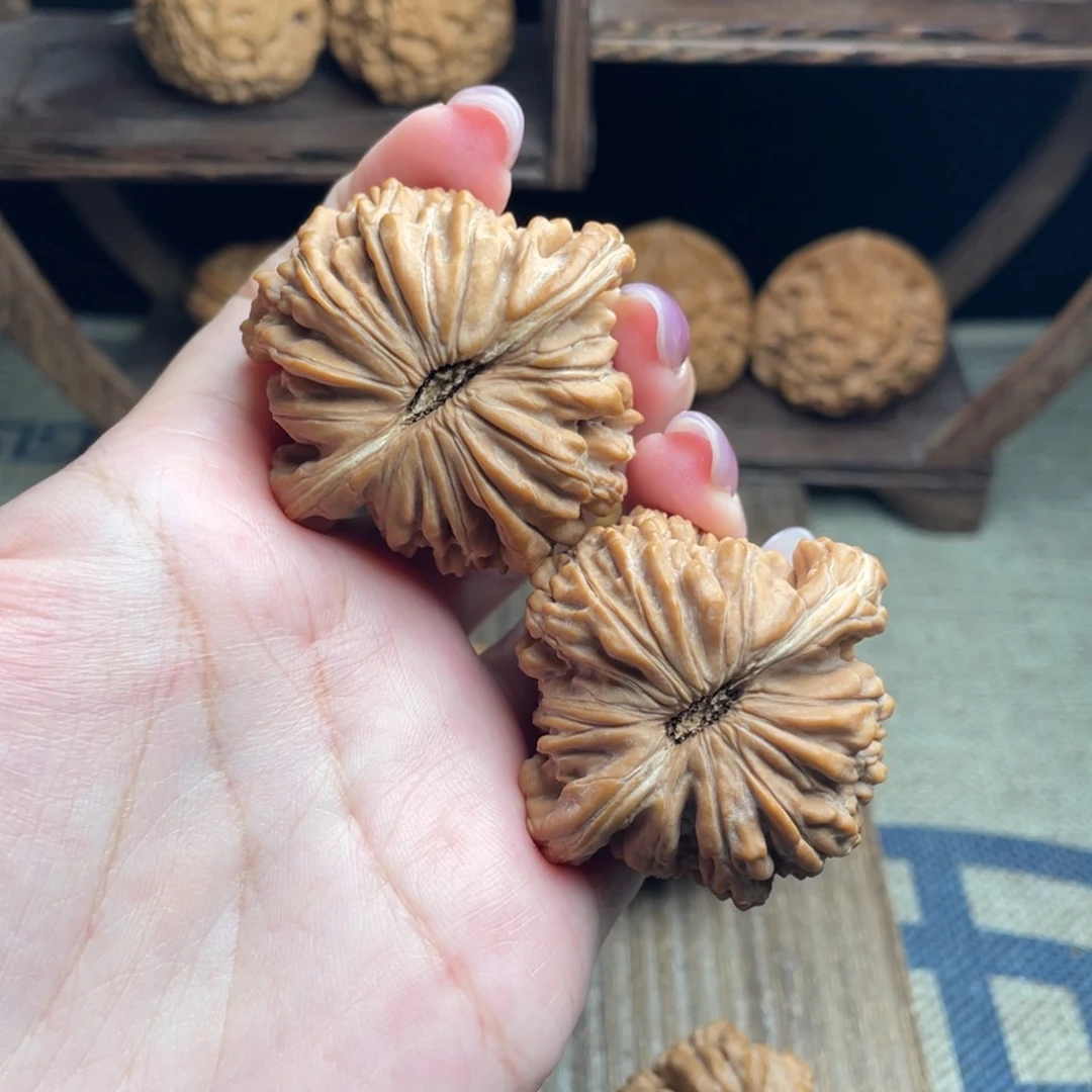 文玩核桃吊坠46.5全品四座楼