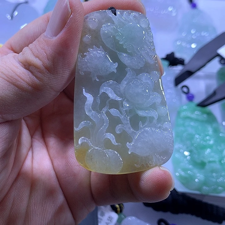 颈饰未镶嵌翡翠天然翡翠A货吊坠