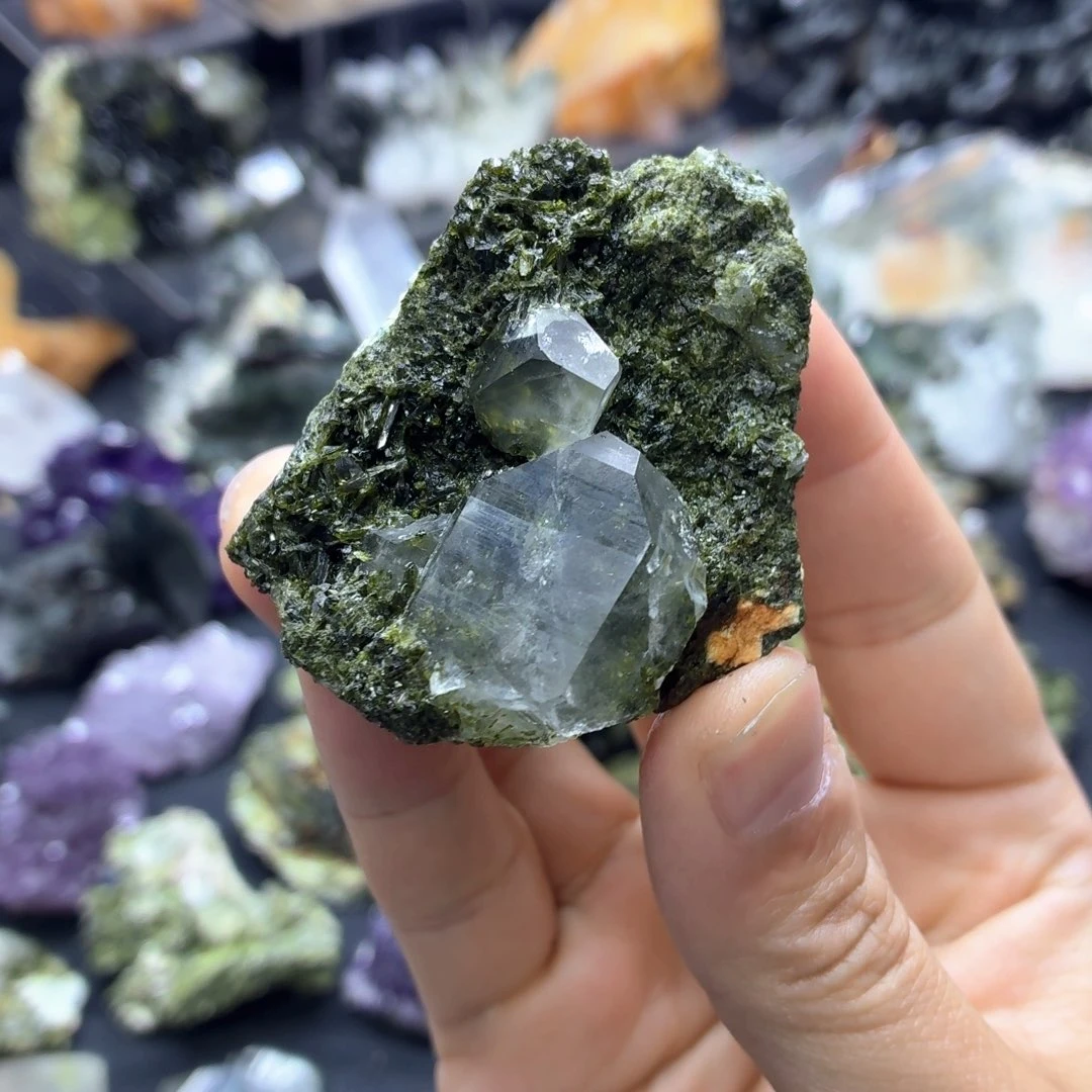 石材新绿绿帘冰透草地