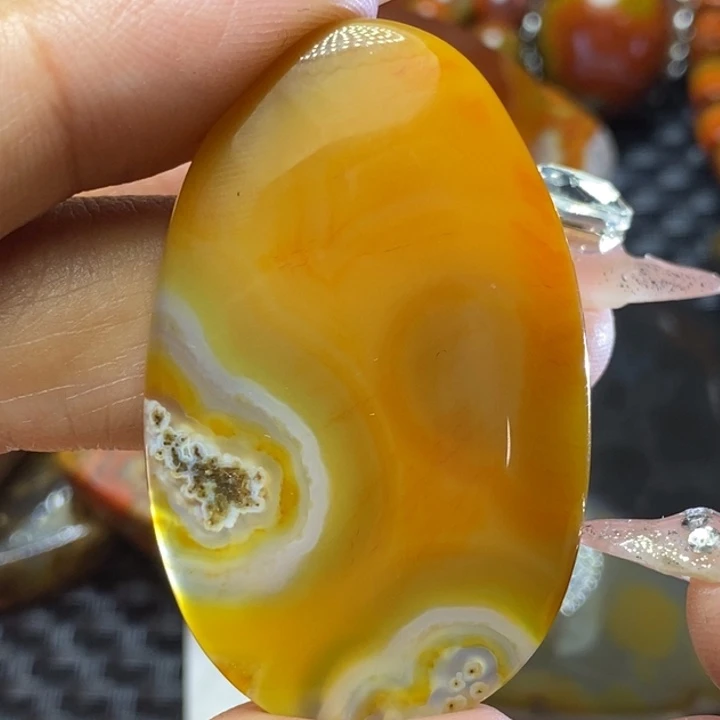 玛瑙/玉髓颈饰未镶嵌