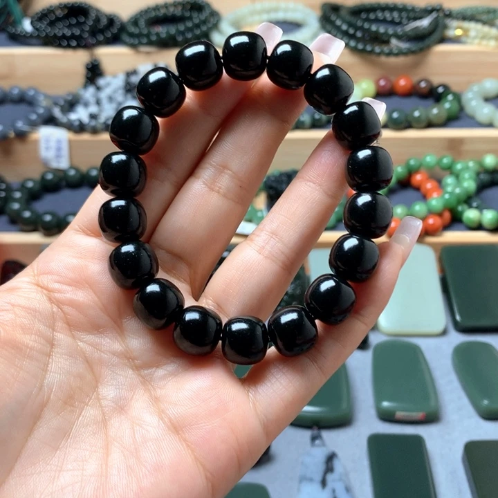 手串未镶嵌和田玉（青玉）