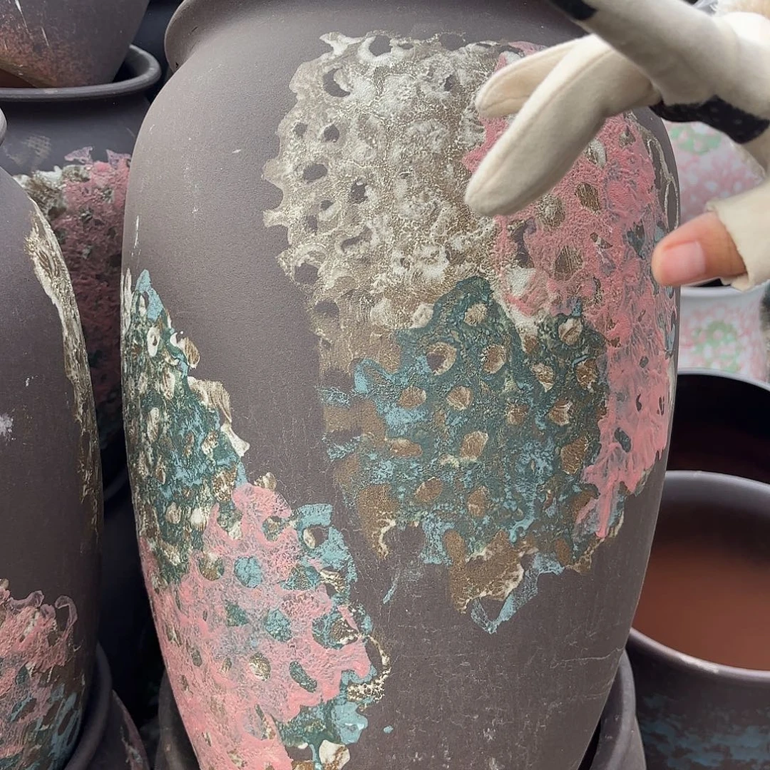 口径25高度40一个油画