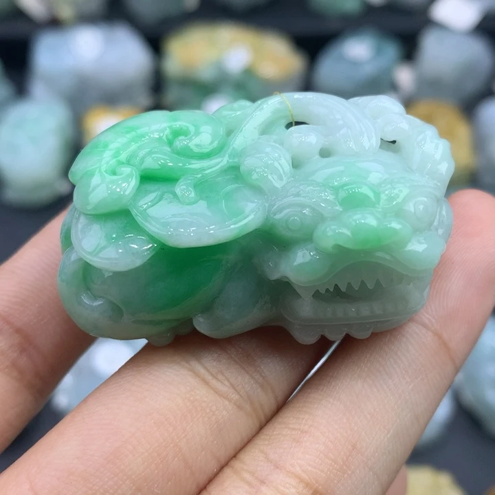 翡翠未镶嵌颈饰七*雨天然缅甸翡翠