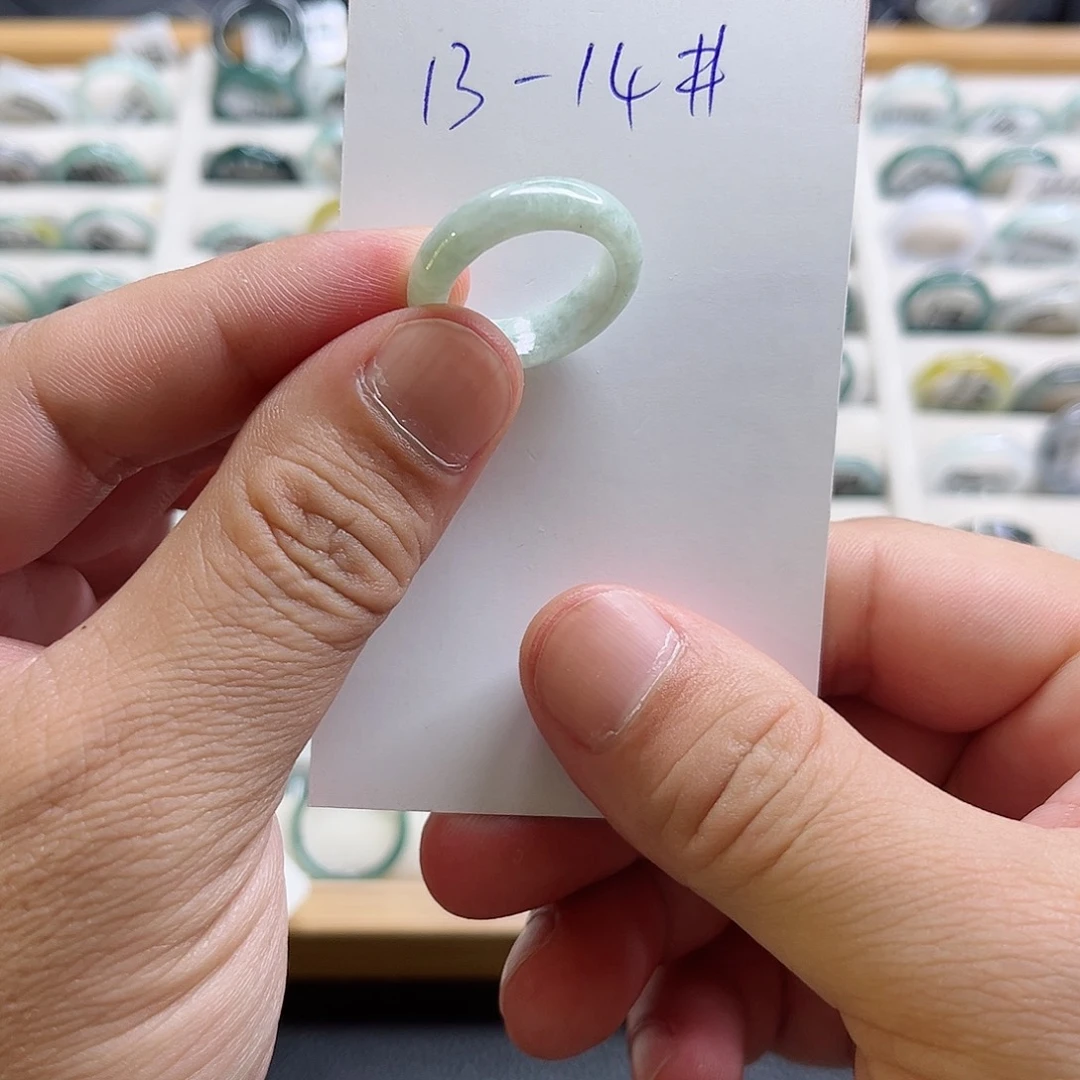 翡翠戒指未镶嵌翡翠