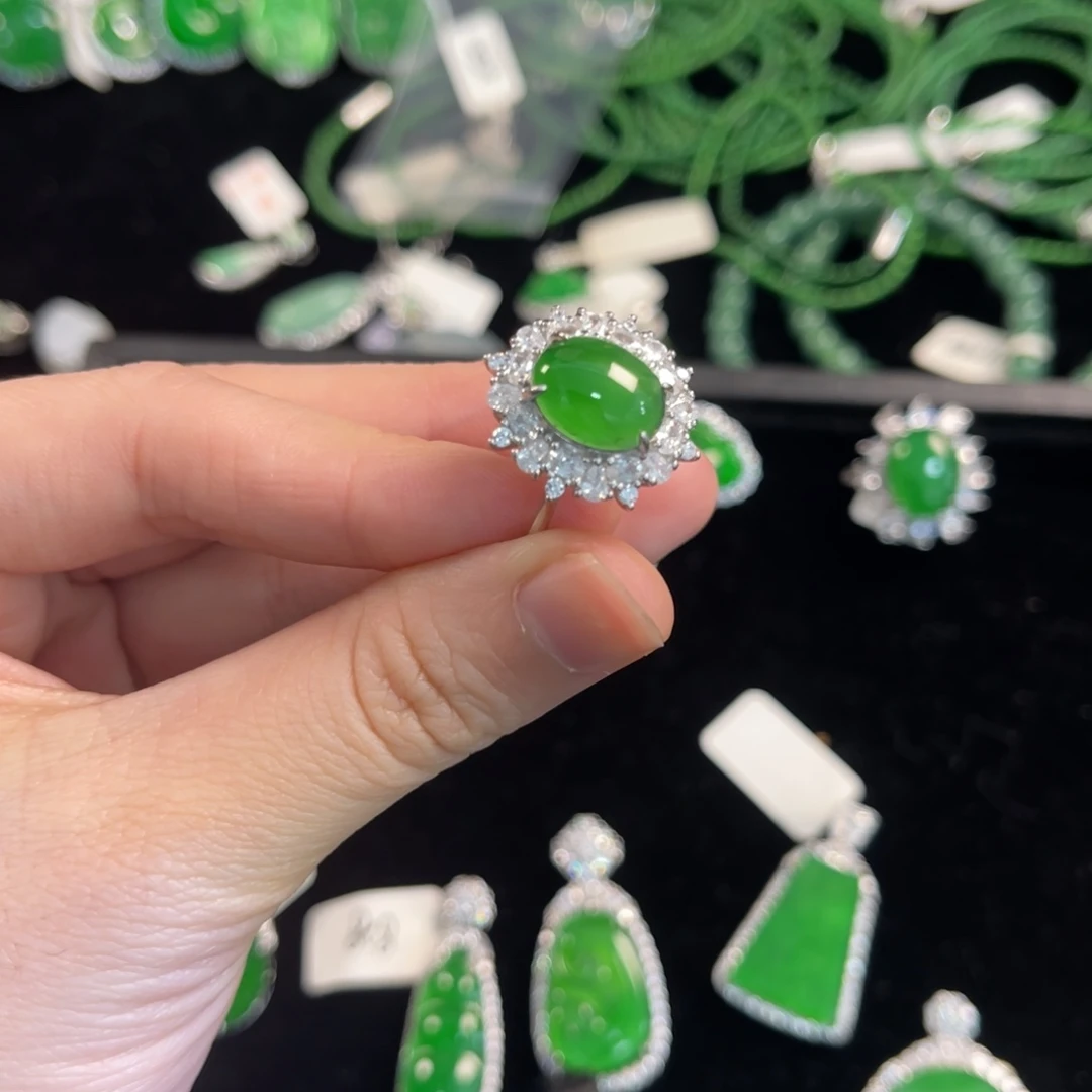 翡翠银S925镶嵌戒指蛋面戒指