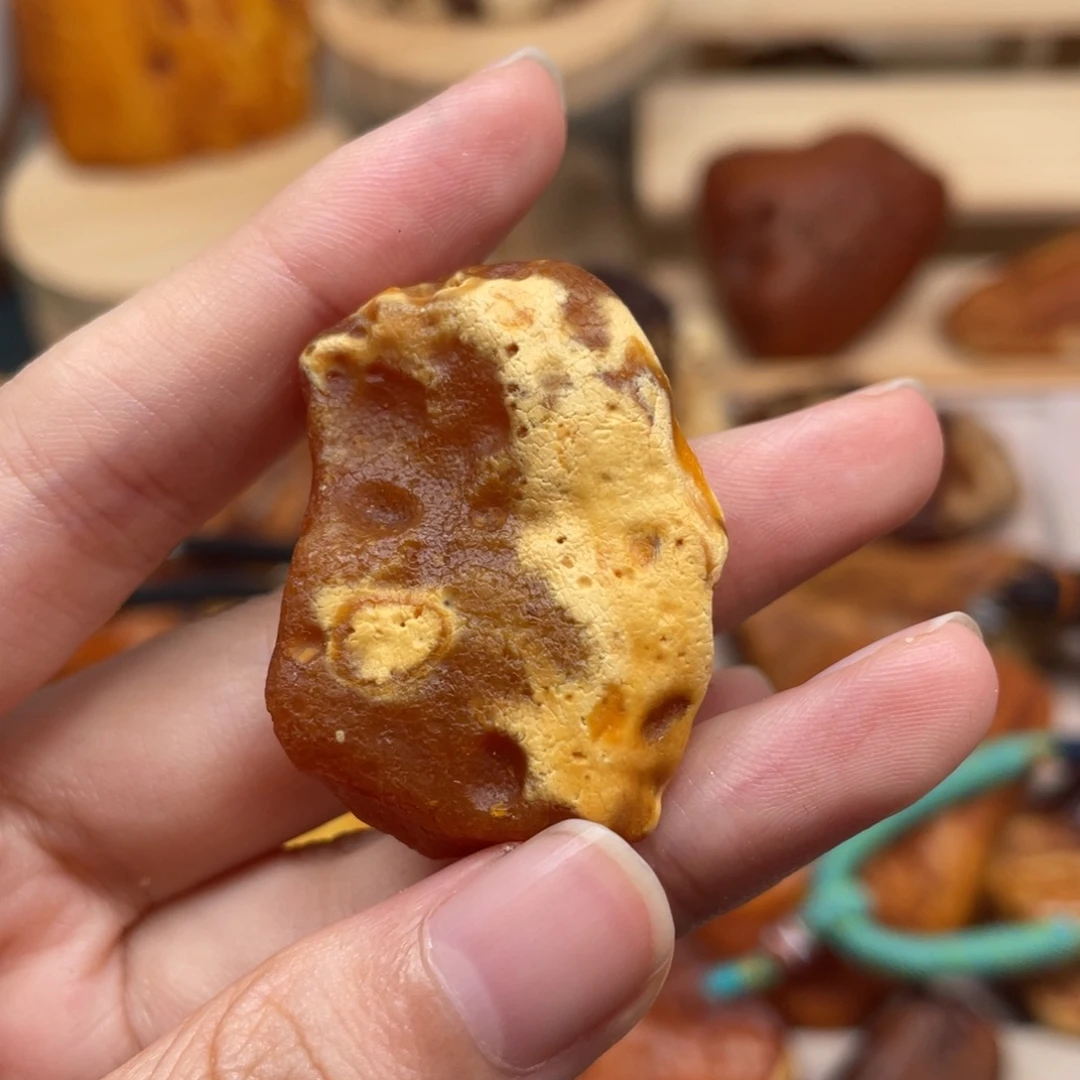 琥珀未镶嵌珠宝奇石