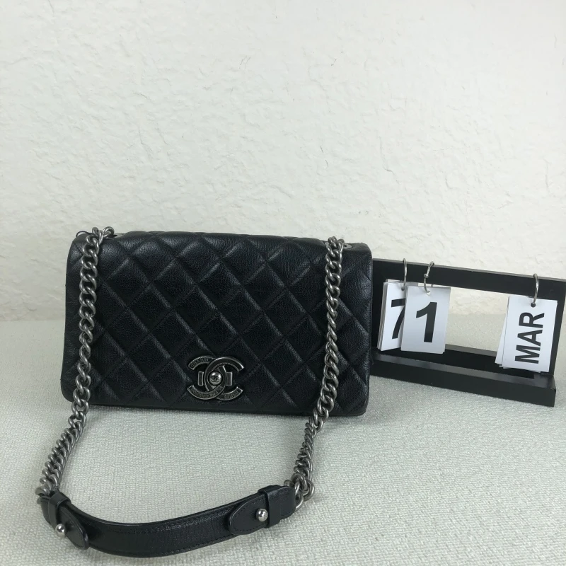 95新 Chanel/香奈儿 黑银31EUR系列链条机车单肩包底长27 23开
