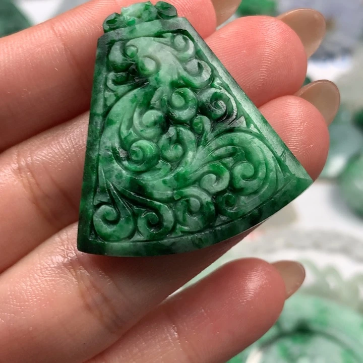 定制翡翠未镶嵌翡翠