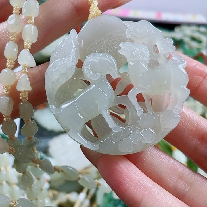 未镶嵌和田玉挂件