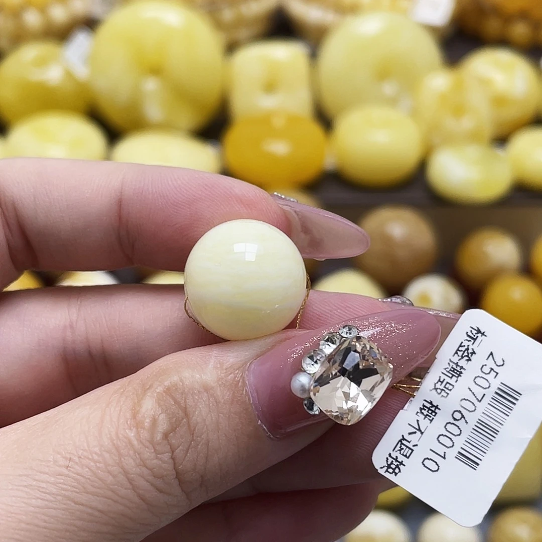 琥珀未镶嵌裸石15.5mm浓白蜡虎皮妖花圆珠