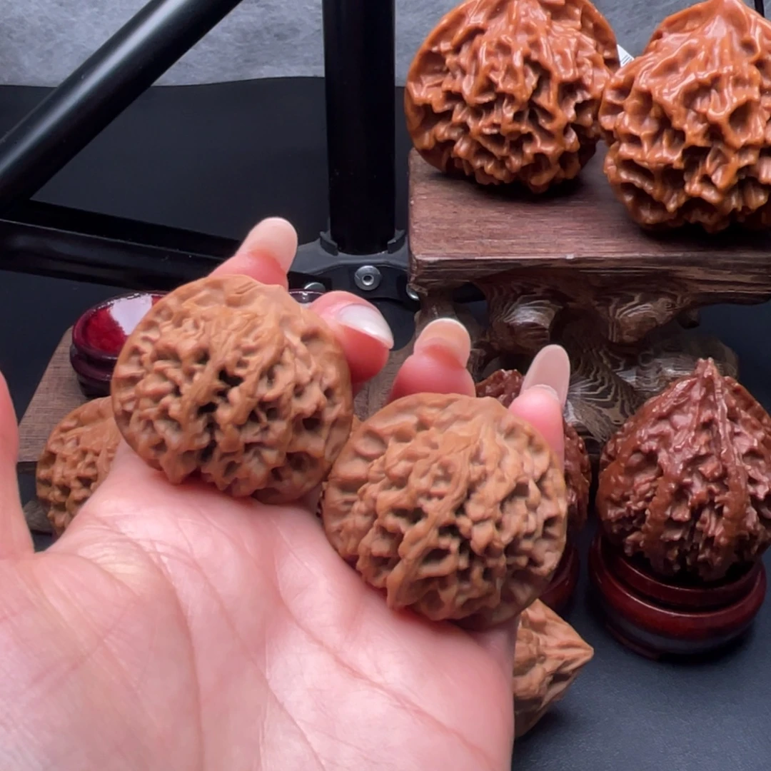 苹***树文玩核桃吊坠38尺寸