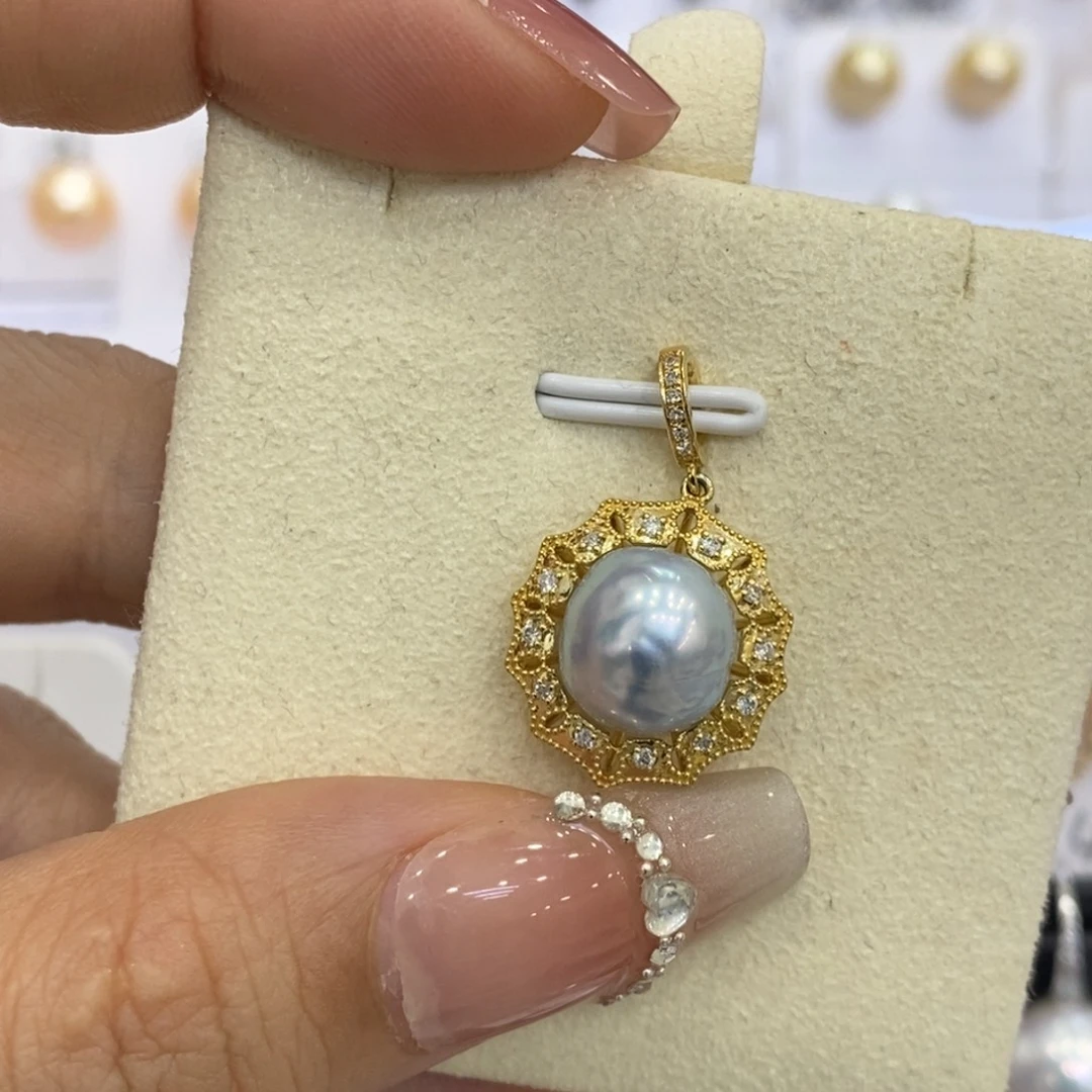 18K金镶嵌吊坠(不含链)海水珍珠