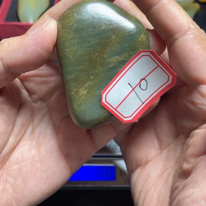 和田玉未镶嵌颈饰10