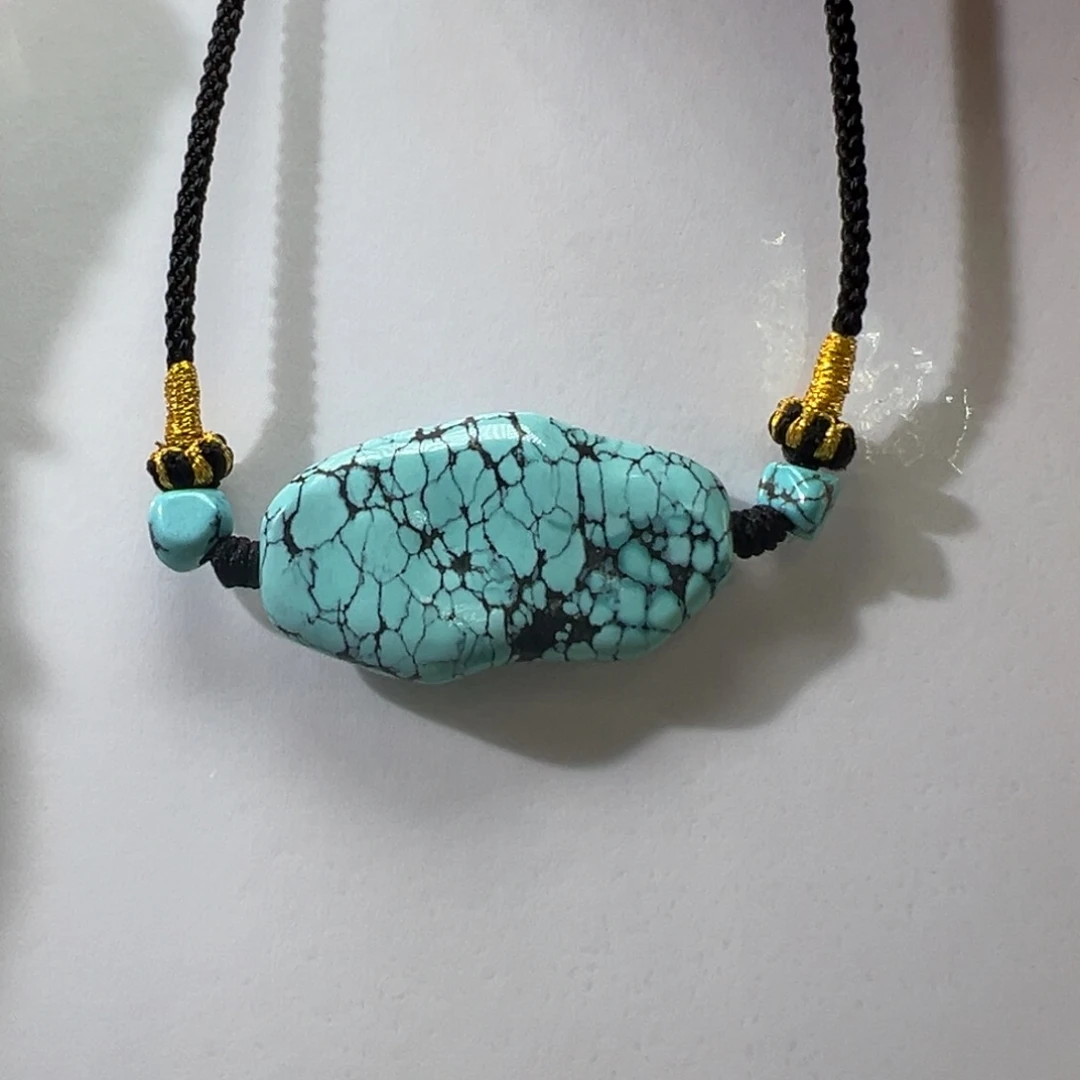 绿松石未镶嵌挂件