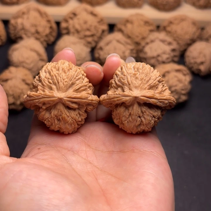 文玩核桃把件39三角白克重41