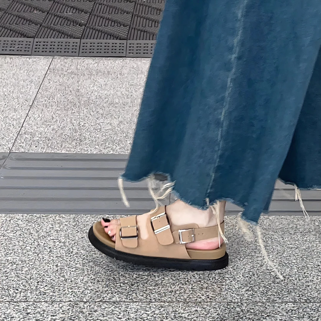 【万象撤柜】复古勃肯鞋女2025年夏季新款罗马厚底凉鞋皮带扣沙滩鞋