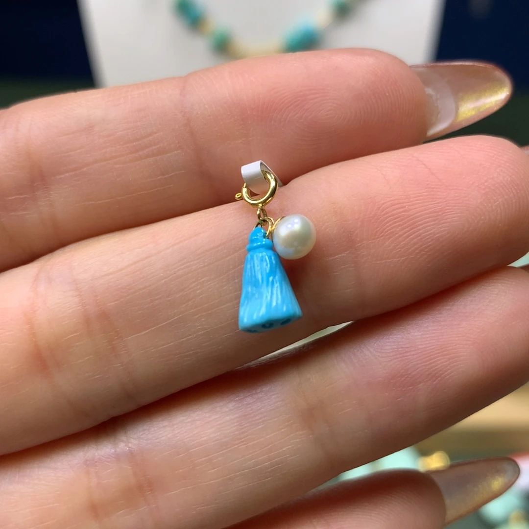 绿松石吊坠18K金镶嵌