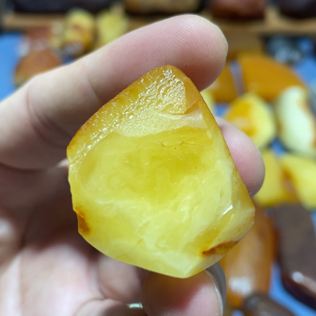 定制蜜蜡未镶嵌25+以上苹果珠，镶嵌珠，雕刻各种珠