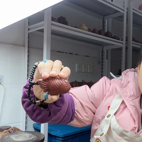 朱泥鱼手把件手把件