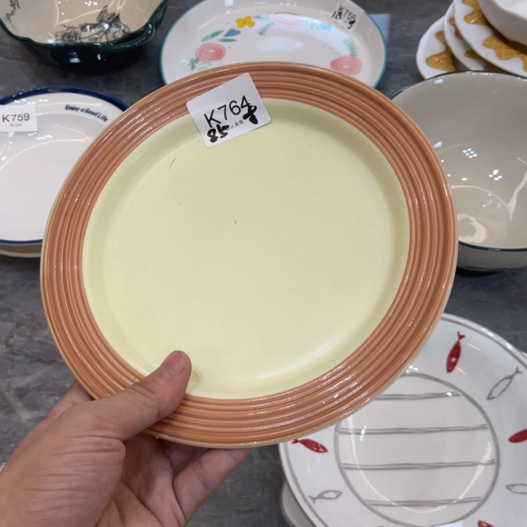 陶瓷微瑕餐具介意勿拍，满18飞！