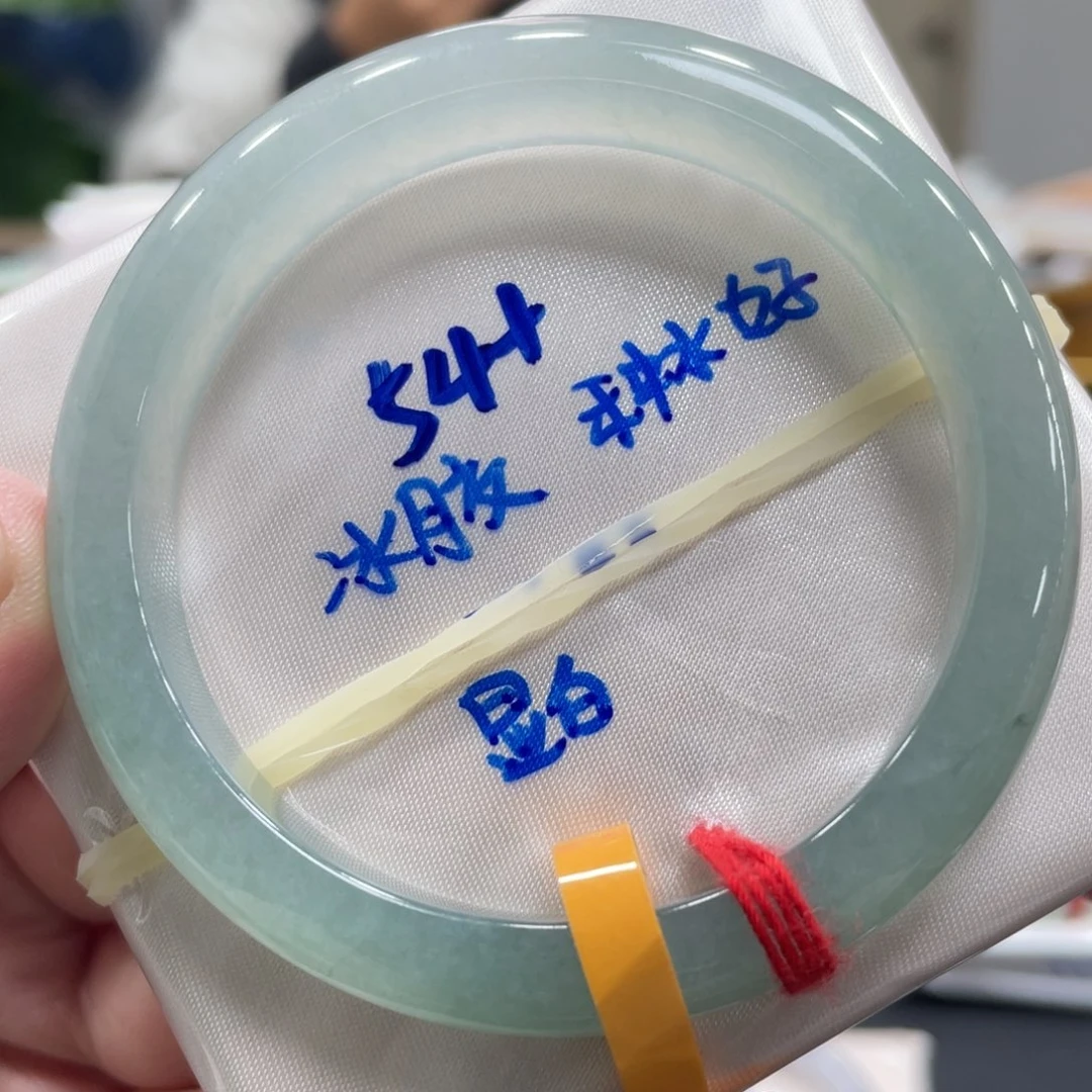 翡翠未镶嵌手镯翡翠