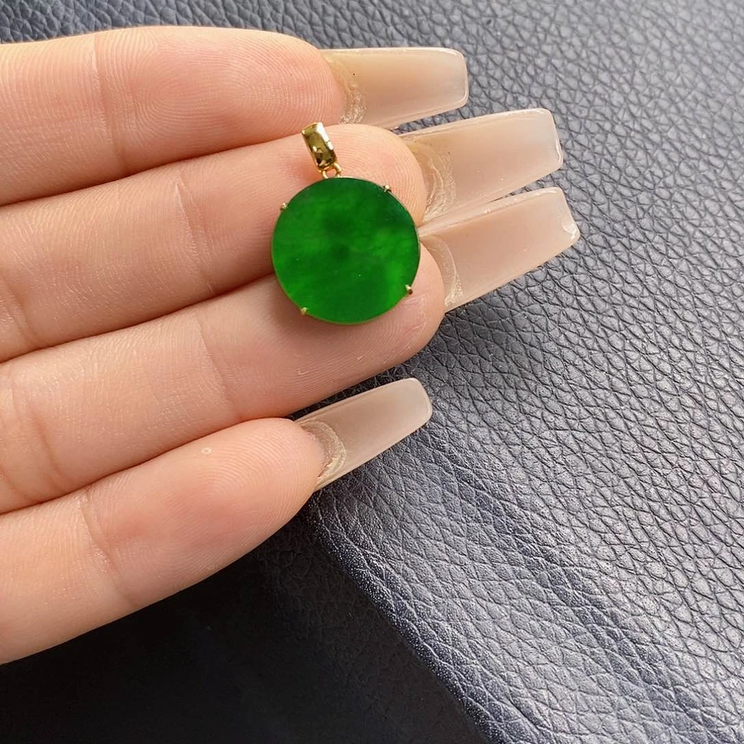 翡翠18K金镶嵌颈饰?***?翡翠