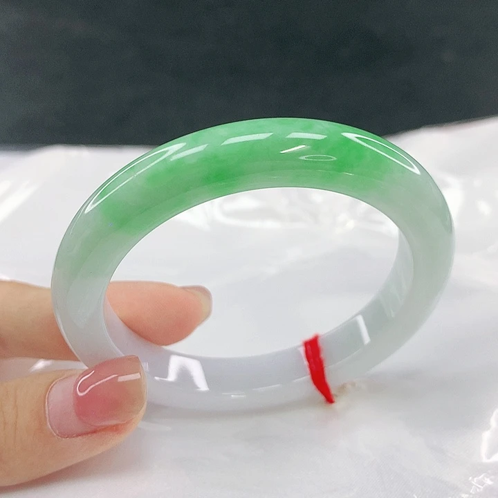 翡翠未镶嵌手镯圈52，19074