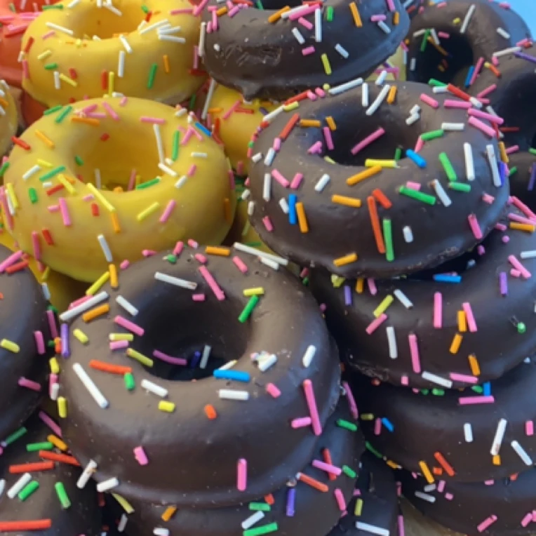 巧克力甜甜圈巧克力零食