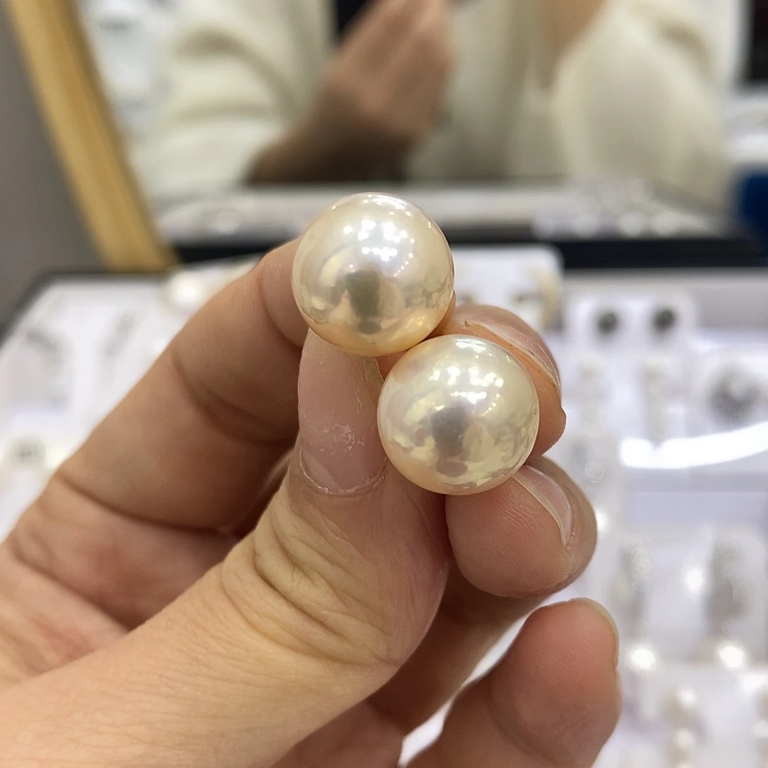 淡水珍珠银S925镶嵌耳饰