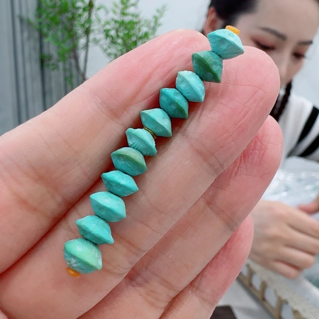 未镶嵌绿松石珠宝奇石